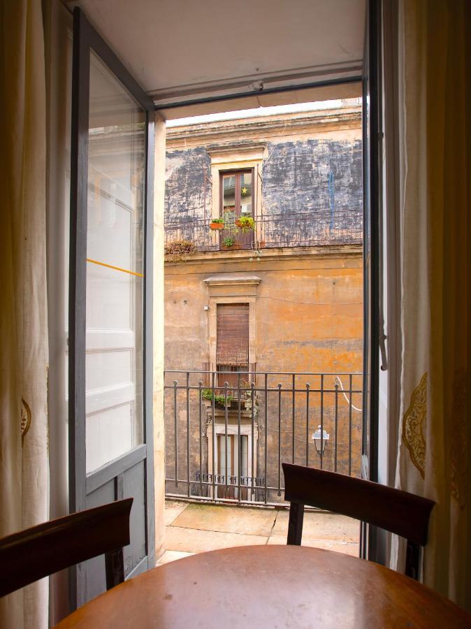Dimora Pacini Apartment Catania Ngoại thất bức ảnh